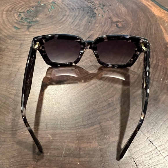 Kate Spade Tortoise Shell Sunglasses -Brynne; like New!! - Picture 3 of 10
